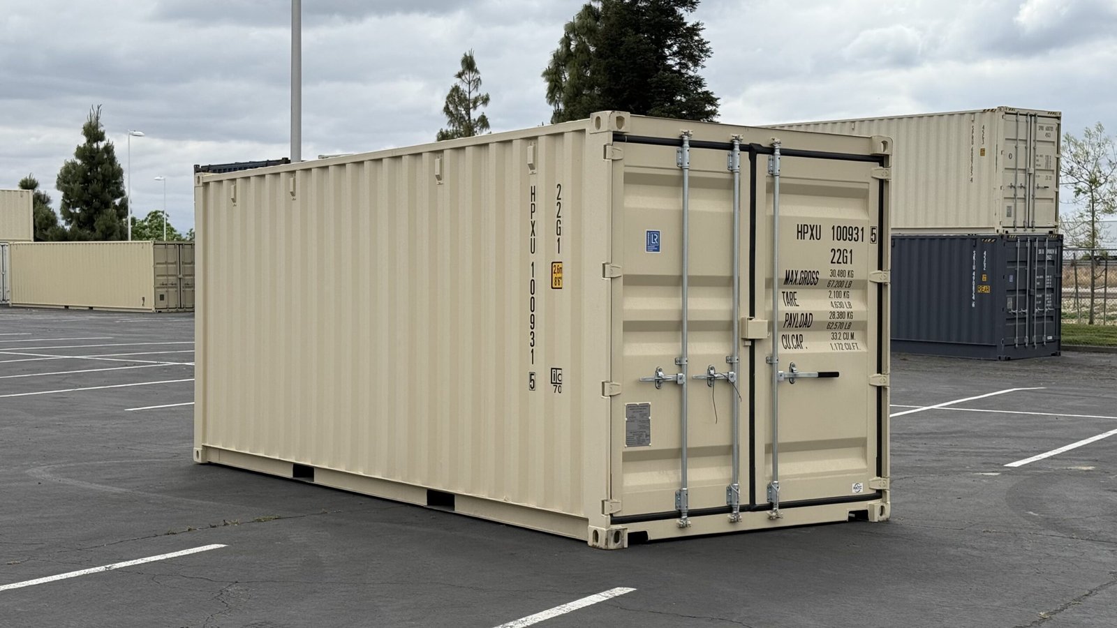 20ft Standard Shipping Container - Image 4