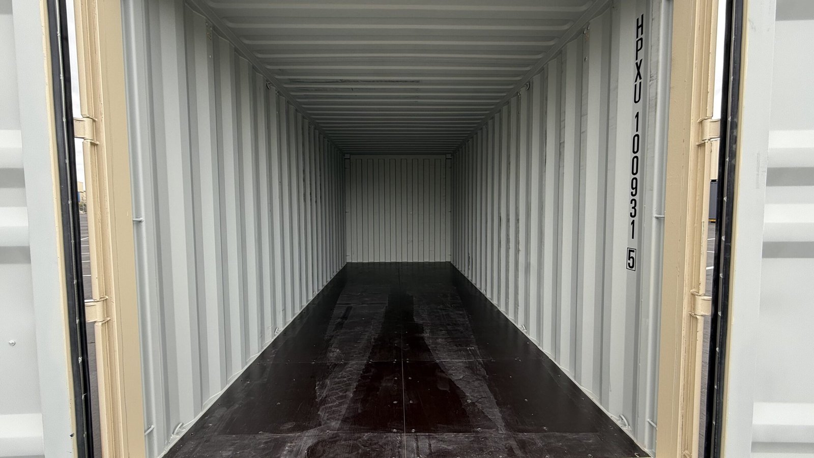 20ft Standard Shipping Container - Image 6